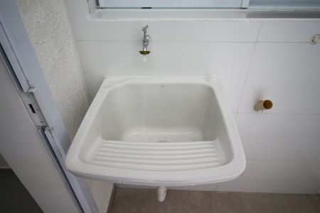 Casa de condomínio para alugar com 42m², 2 quartos e 1 vaga Casa de condomínio para alugar com 42m², 2 quartos e 1 vagaÁrea de Serviço
