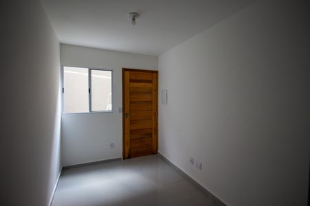 Casa de condomínio para alugar com 42m², 2 quartos e 1 vaga Casa de condomínio para alugar com 42m², 2 quartos e 1 vagaSala