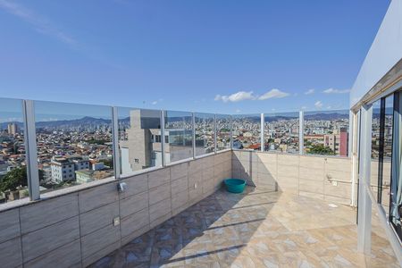Apartamento à venda com 184m², 3 quartos e 2 vagas Apartamento à venda com 184m², 3 quartos e 2 vagasCobertura