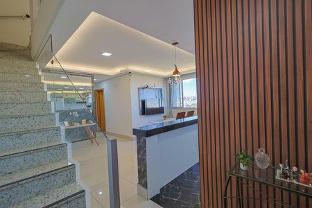 Apartamento à venda com 184m², 3 quartos e 2 vagas Apartamento à venda com 184m², 3 quartos e 2 vagasSala de Jantar