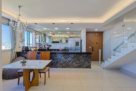Apartamento à venda com 184m², 3 quartos e 2 vagas Apartamento à venda com 184m², 3 quartos e 2 vagasSala de Jantar