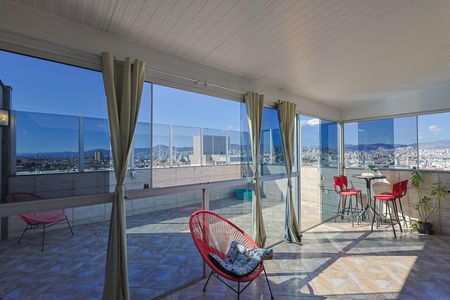 Apartamento à venda com 184m², 3 quartos e 2 vagas Apartamento à venda com 184m², 3 quartos e 2 vagasCobertura