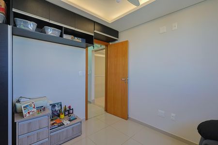 Apartamento à venda com 184m², 3 quartos e 2 vagas Apartamento à venda com 184m², 3 quartos e 2 vagasSuíte 3