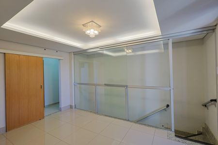 Apartamento à venda com 184m², 3 quartos e 2 vagas Apartamento à venda com 184m², 3 quartos e 2 vagasSala