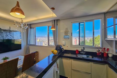 Apartamento à venda com 184m², 3 quartos e 2 vagas Apartamento à venda com 184m², 3 quartos e 2 vagasCozinha