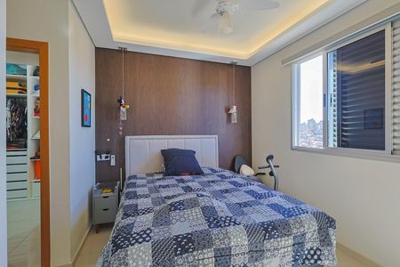 Apartamento à venda com 184m², 3 quartos e 2 vagas Apartamento à venda com 184m², 3 quartos e 2 vagasSuíte 2