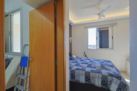 Apartamento à venda com 184m², 3 quartos e 2 vagas Apartamento à venda com 184m², 3 quartos e 2 vagasSuíte 2