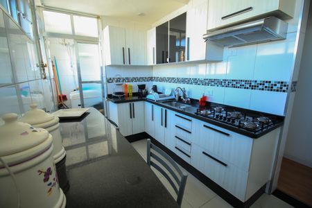 Apartamento à venda com 70m², 2 quartos e 1 vagaCozinha