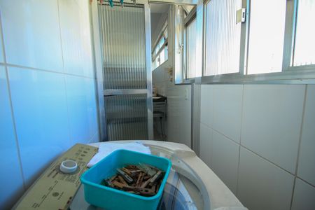 Apartamento à venda com 70m², 2 quartos e 1 vagaÁrea de Serviço