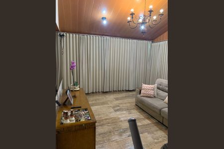 Apartamento à venda com 190m², 3 quartos e 1 vaga Apartamento à venda com 190m², 3 quartos e 1 vagaSala