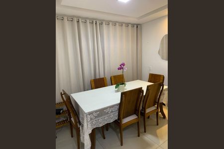 Apartamento à venda com 190m², 3 quartos e 1 vaga Apartamento à venda com 190m², 3 quartos e 1 vagaSala de Jantar