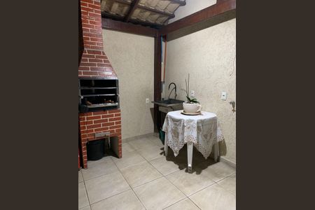 Apartamento à venda com 190m², 3 quartos e 1 vaga Apartamento à venda com 190m², 3 quartos e 1 vagaChurrasqueira