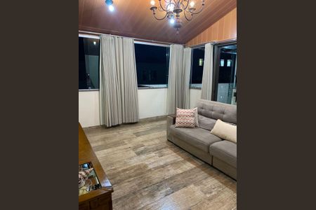 Apartamento à venda com 190m², 3 quartos e 1 vaga Apartamento à venda com 190m², 3 quartos e 1 vagaSala