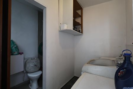 Casa à venda com 264m², 5 quartos e 4 vagasLavanderia - Casa1