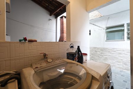 Casa à venda com 264m², 5 quartos e 4 vagasLavanderia - Casa1