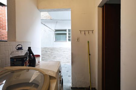 Casa à venda com 264m², 5 quartos e 4 vagasLavanderia - Casa1