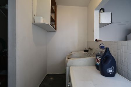 Casa à venda com 264m², 5 quartos e 4 vagasLavanderia - Casa1