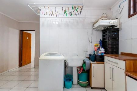 Casa à venda com 320m², 3 quartos e 3 vagasFoto 03