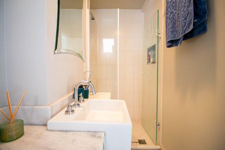 Apartamento à venda com 66m², 2 quartos e 1 vaga Apartamento à venda com 66m², 2 quartos e 1 vagaBanheiro