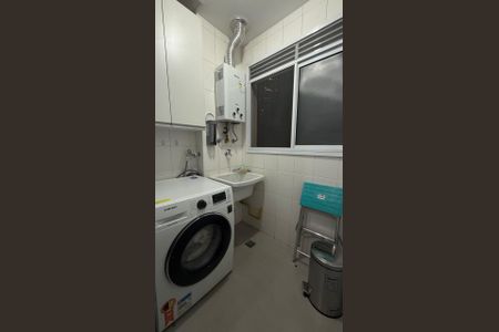 Apartamento à venda com 66m², 2 quartos e 1 vaga Apartamento à venda com 66m², 2 quartos e 1 vagaÁrea de Serviço