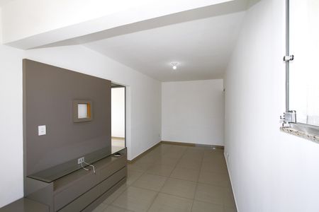 Sala de apartamento para alugar com 2 quartos, 47m² em João Pinheiro, Belo Horizonte