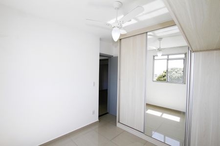 Quarto 1 de apartamento para alugar com 2 quartos, 47m² em João Pinheiro, Belo Horizonte
