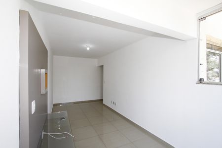 Sala de apartamento para alugar com 2 quartos, 47m² em João Pinheiro, Belo Horizonte