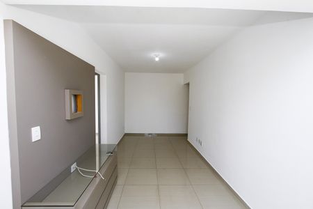 Sala de apartamento para alugar com 2 quartos, 47m² em João Pinheiro, Belo Horizonte