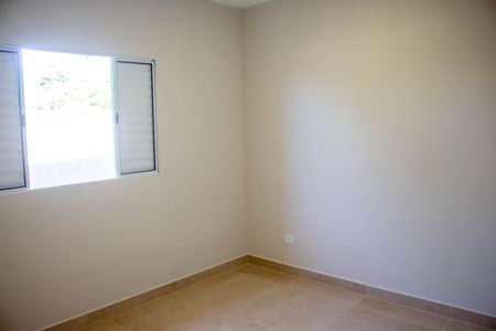 Casa para alugar com 70m², 2 quartos e 2 vagasSuíte