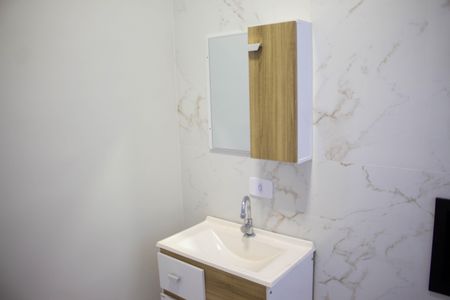 Casa para alugar com 70m², 2 quartos e 2 vagasBanheiro Suite