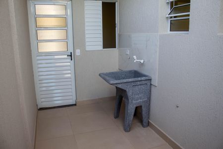 Casa para alugar com 70m², 2 quartos e 2 vagasÁrea de Serviço