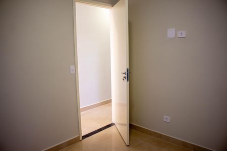Casa para alugar com 70m², 2 quartos e 2 vagasQuarto