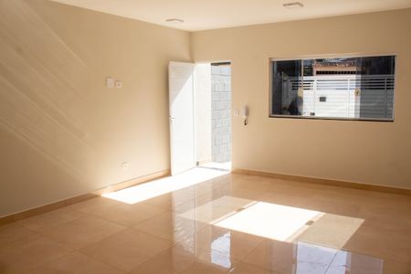 Casa para alugar com 70m², 2 quartos e 2 vagasSala/Cozinha