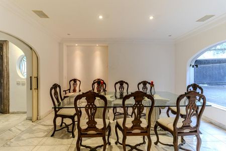 Casa à venda com 600m², 5 quartos e 8 vagasSala 4