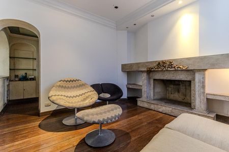 Casa à venda com 600m², 5 quartos e 8 vagasSala 2