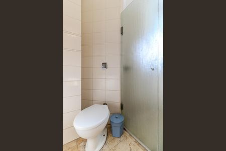 Casa à venda com 600m², 5 quartos e 8 vagasBanheiro da Suíte 1