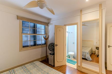 Casa à venda com 600m², 5 quartos e 8 vagasSuíte 2