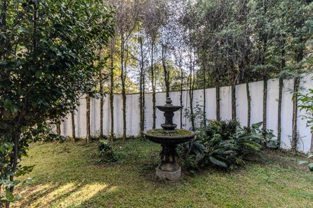 Casa à venda com 600m², 5 quartos e 8 vagasJardim