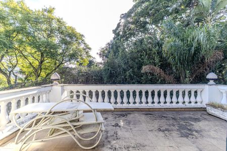 Casa à venda com 600m², 5 quartos e 8 vagasVaranda