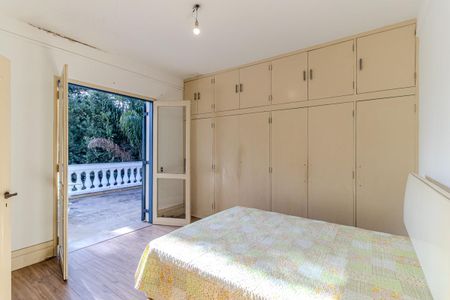 Casa à venda com 600m², 5 quartos e 8 vagasSuíte 1