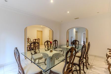 Casa à venda com 600m², 5 quartos e 8 vagasSala 4