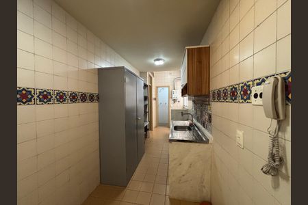 Apartamento à venda com 108m², 2 quartos e 2 vagas Apartamento à venda com 108m², 2 quartos e 2 vagasCozinha