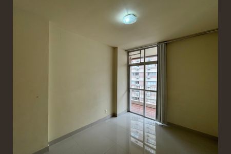Apartamento à venda com 108m², 2 quartos e 2 vagas Apartamento à venda com 108m², 2 quartos e 2 vagasQuarto