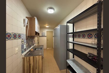 Apartamento à venda com 108m², 2 quartos e 2 vagas Apartamento à venda com 108m², 2 quartos e 2 vagasCozinha