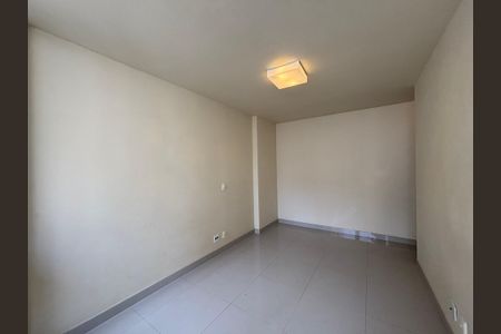 Apartamento à venda com 108m², 2 quartos e 2 vagas Apartamento à venda com 108m², 2 quartos e 2 vagasSuíte