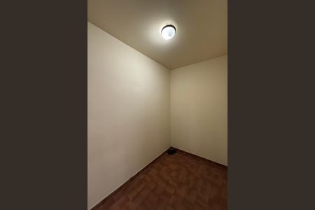 Apartamento à venda com 108m², 2 quartos e 2 vagas Apartamento à venda com 108m², 2 quartos e 2 vagasQuarto de Serviço
