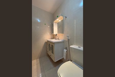 Apartamento à venda com 108m², 2 quartos e 2 vagas Apartamento à venda com 108m², 2 quartos e 2 vagasBanheiro da Suíte