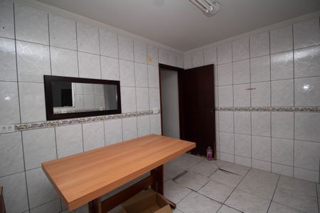 Casa à venda com 180m², 2 quartos e 2 vagasCopa