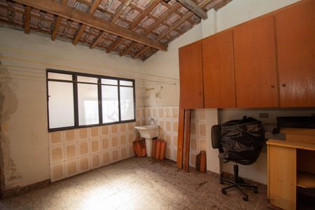 Casa à venda com 180m², 2 quartos e 2 vagasÁrea de Serviço