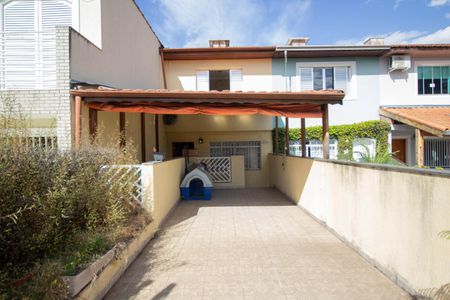 Casa à venda com 180m², 2 quartos e 2 vagasVaranda